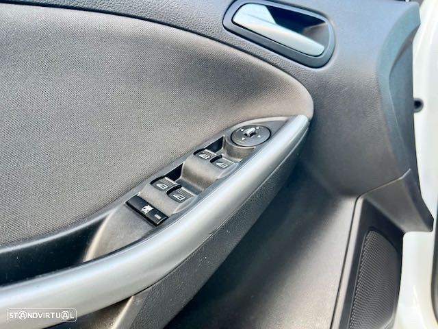 Ford Focus 1.0 EcoBoost S&S SYNC Edition - 30