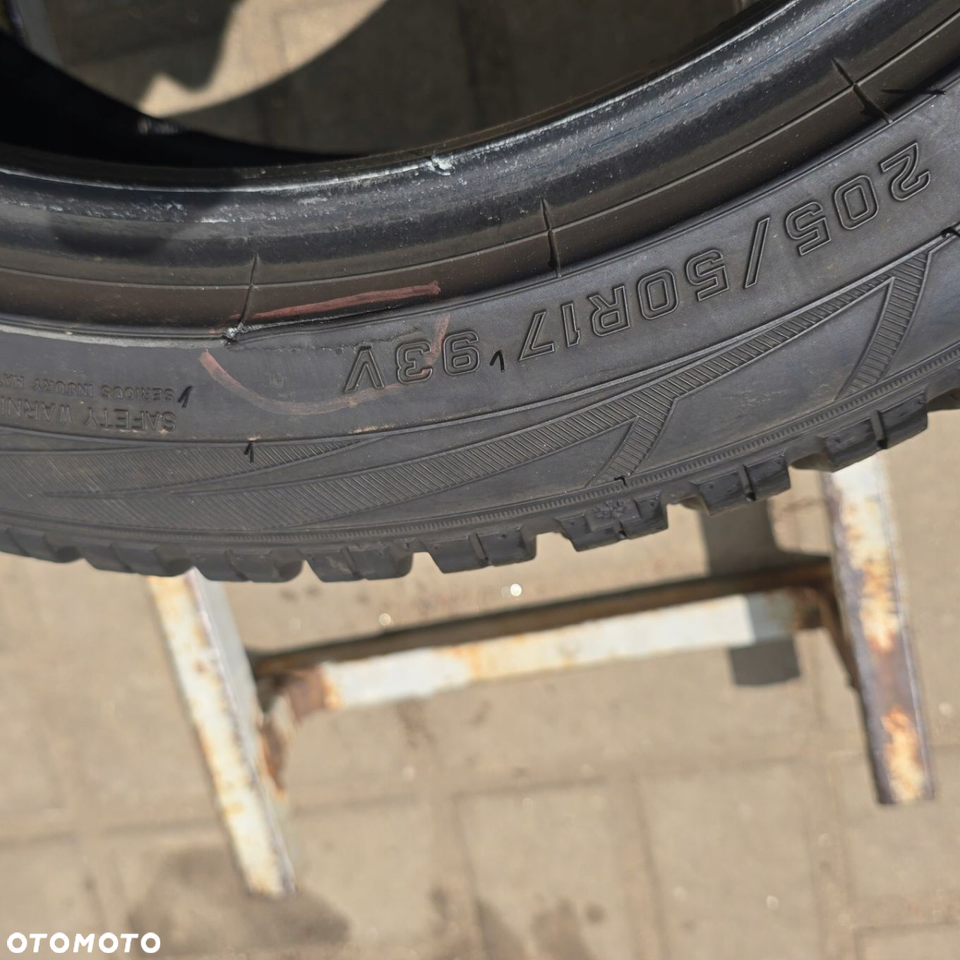 FALKEN EUROWINTER HS01 205/50R17 93V 23R 4X - 10