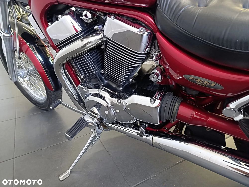 Suzuki Intruder - 14