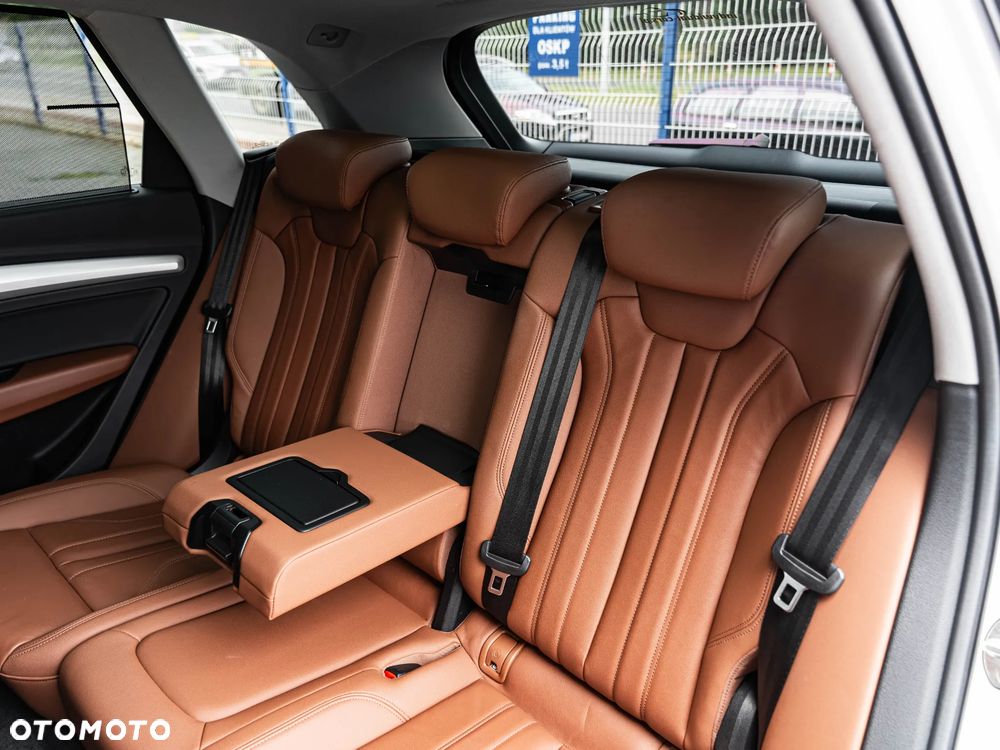 Audi Q5 55 TFSIe quattro S tronic S line - 27