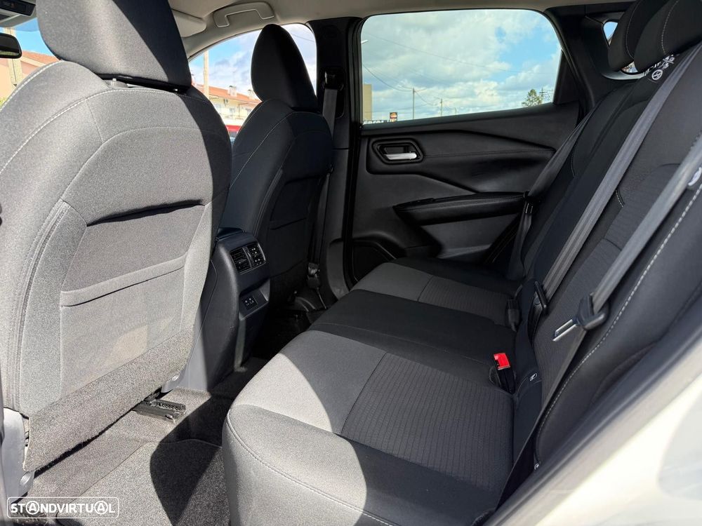 Nissan Qashqai 1.3 DIG-T N-Connecta LED - 10