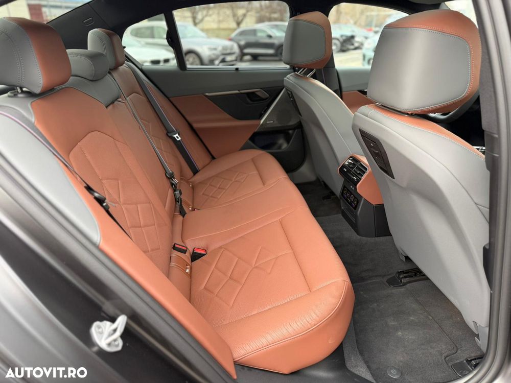 BMW Seria 5 550e xDrive AT PHEV - 19