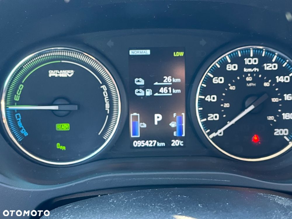 Mitsubishi Outlander - 6