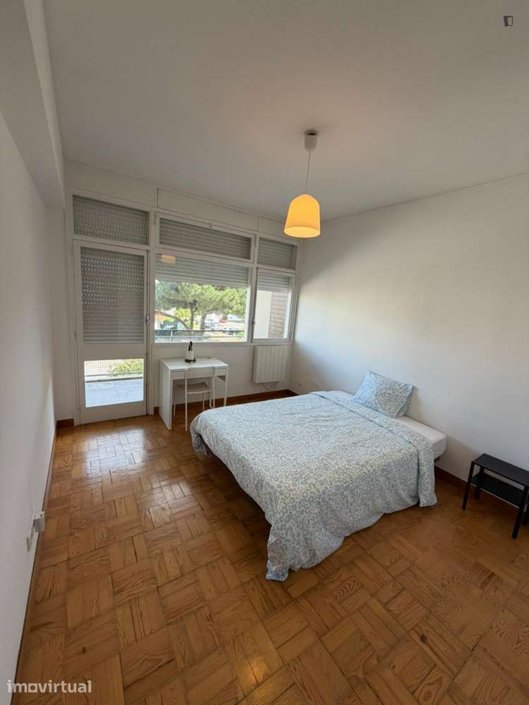 Quarto - localizado em Olivais Lisbon - Grande imagem: 4/12
