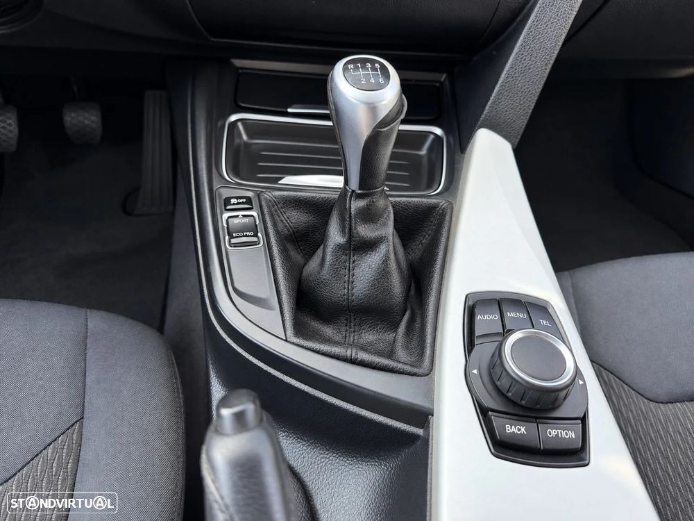 BMW 316 d Luxury Line - 12