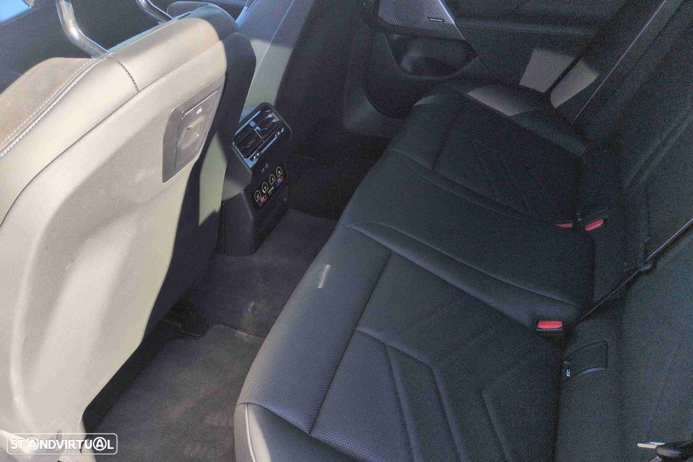 BMW i5 Touring eDrive40 - 16