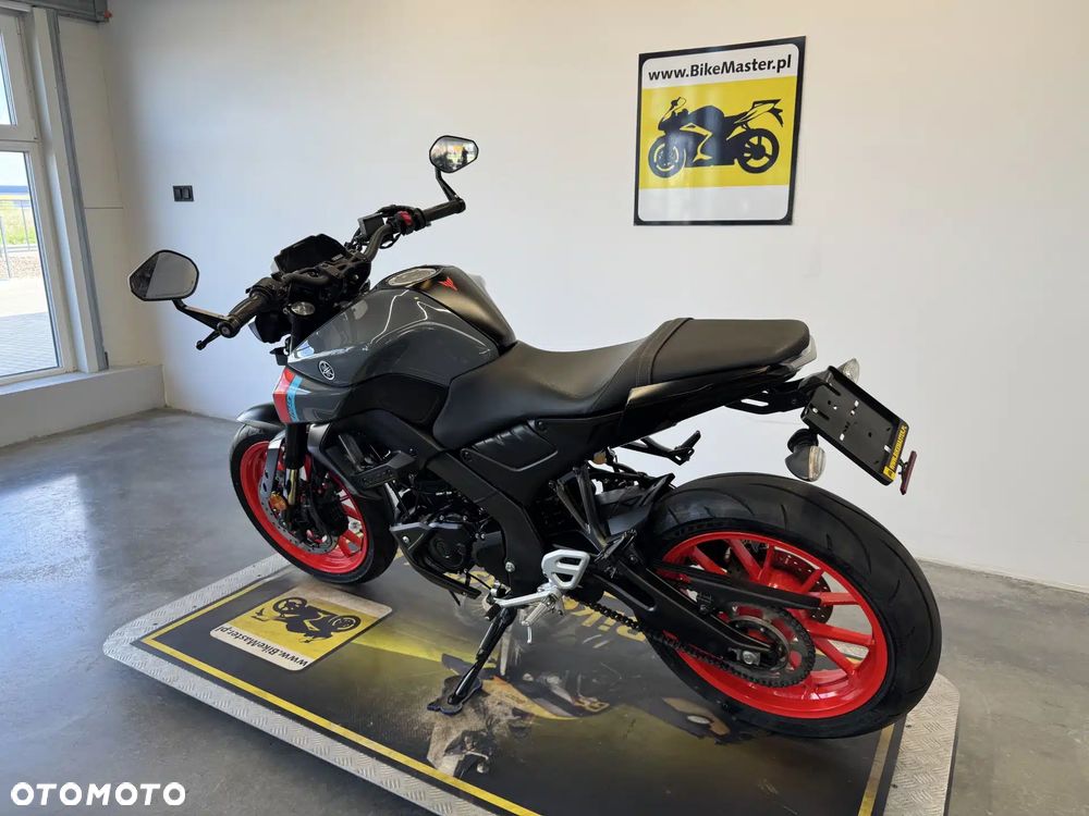 Yamaha MT - 6