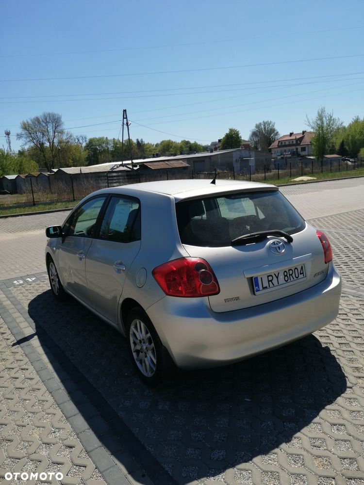 Toyota Auris 1.4 D-4D - 4