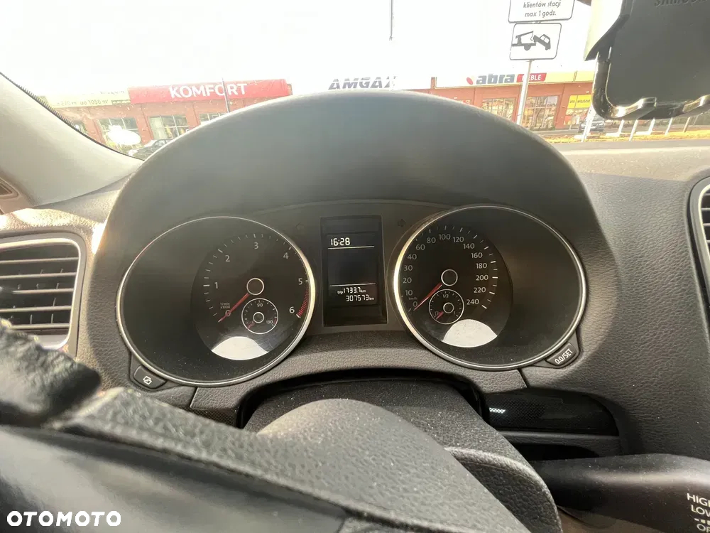 Volkswagen Golf 1.6 TDI DPF DSG Trendline - 12