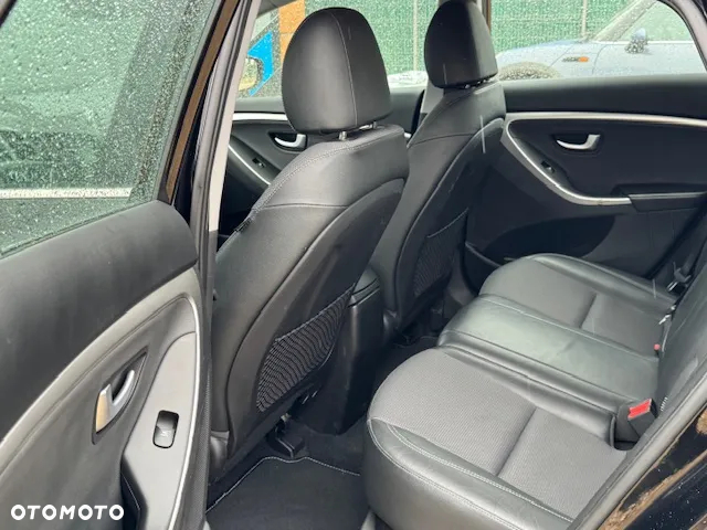 Hyundai i30 - 29