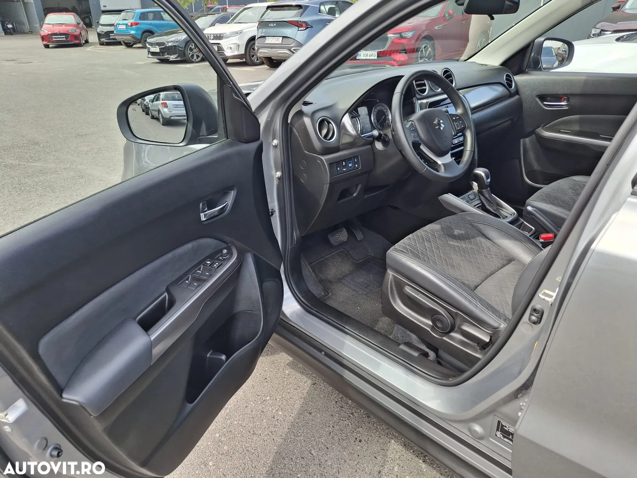 Suzuki Vitara 1.5 HEV Luxus - 10