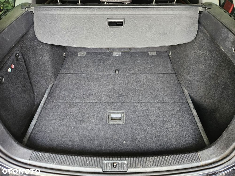 Volkswagen Golf 2.0 TDI Highline DSG - 8