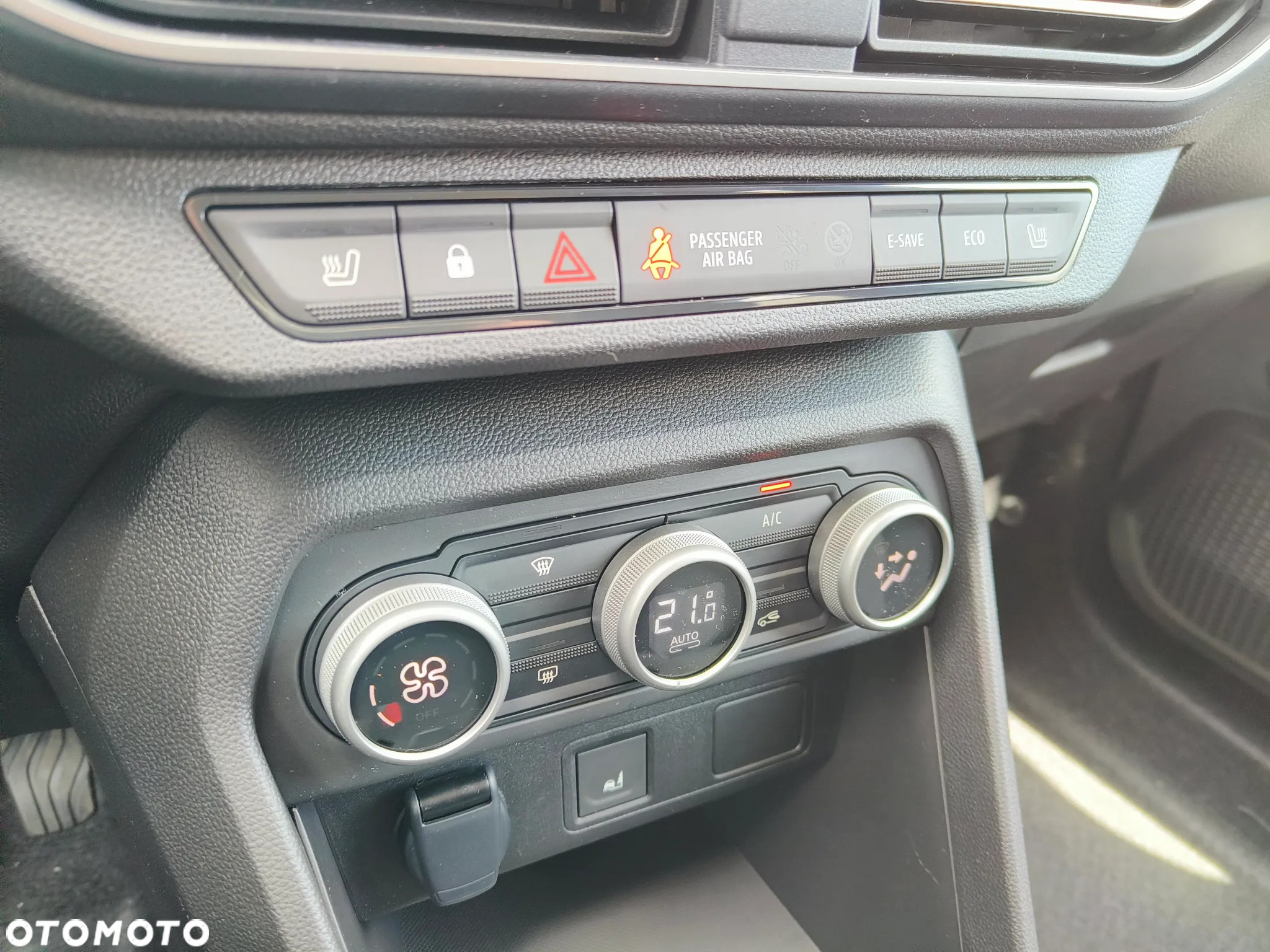 Dacia Jogger 1.6 Full Hybrid 140 Extreme MMT - 17