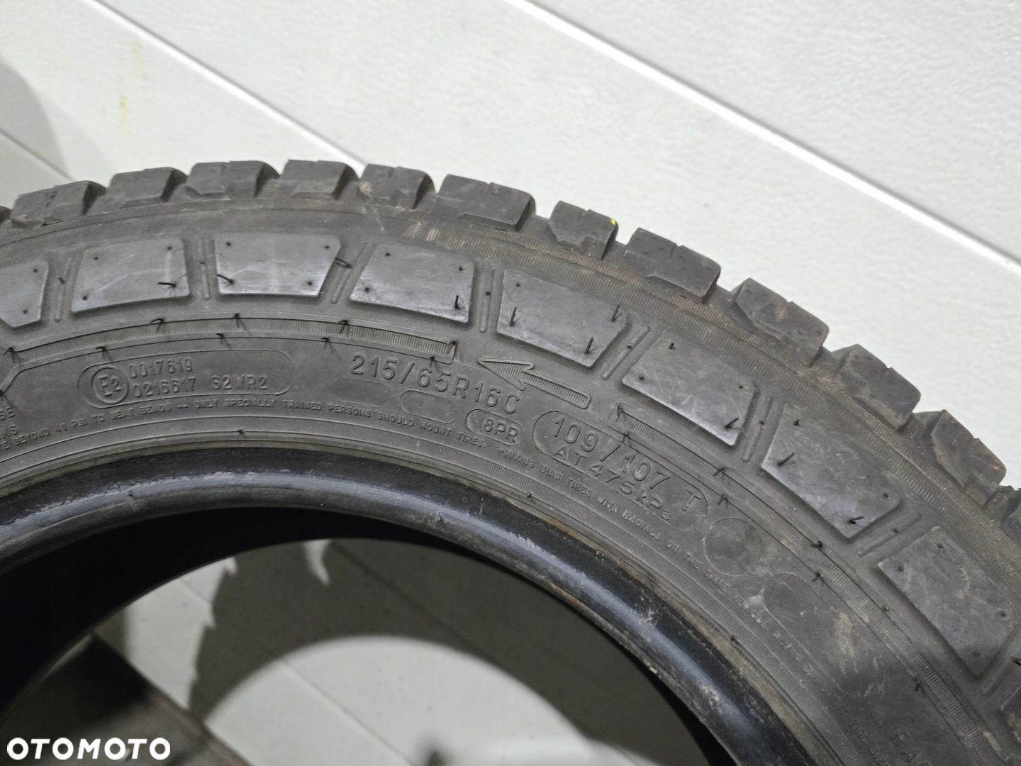 MICHELIN AGILIS CROSSCLIMATE 215/65R16C 109/107T 6,5mm 4X 21R - 8