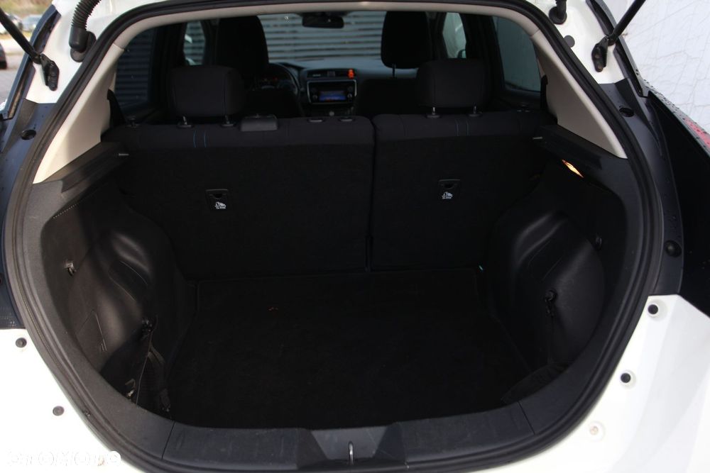 Nissan Leaf 40kWh Acenta (6.6 kW) - 17
