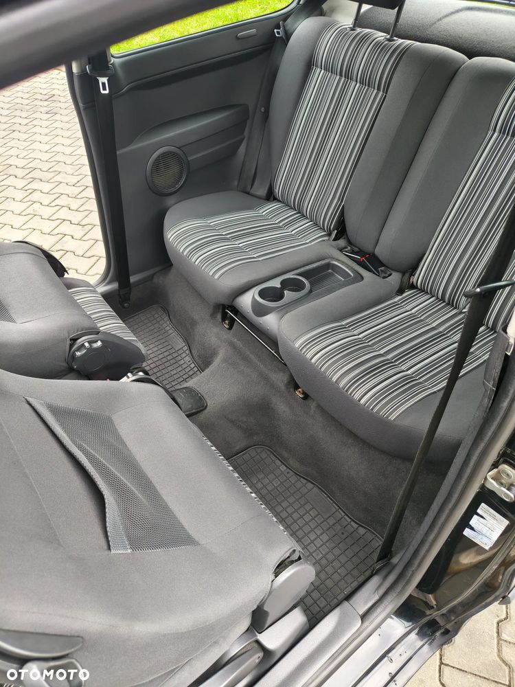 Volkswagen Fox - 12