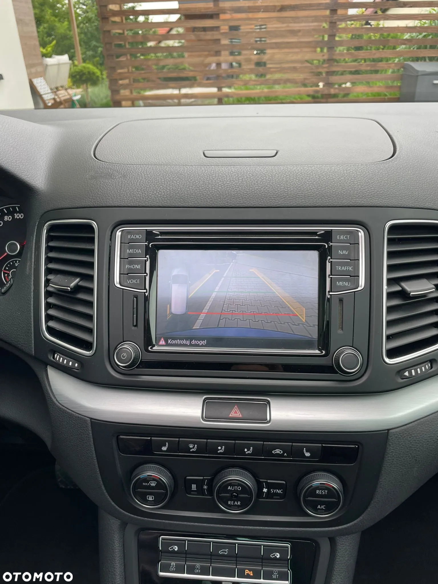 Volkswagen Sharan 2.0 TDI (BlueMotion Technology) Highline - 9