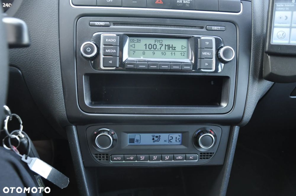 Volkswagen Polo 1.6 TDI DSG MATCH - 8