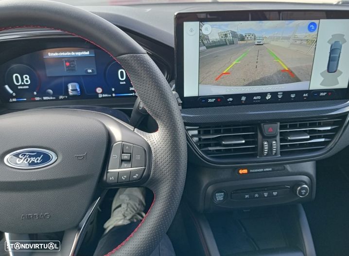 Ford Focus 1.0 EcoBoost MHEV Connected - 9