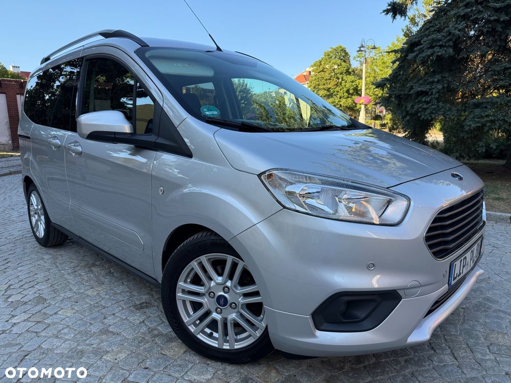 Ford Tourneo Courier 1.5 TDCi S&S Titanium - 12