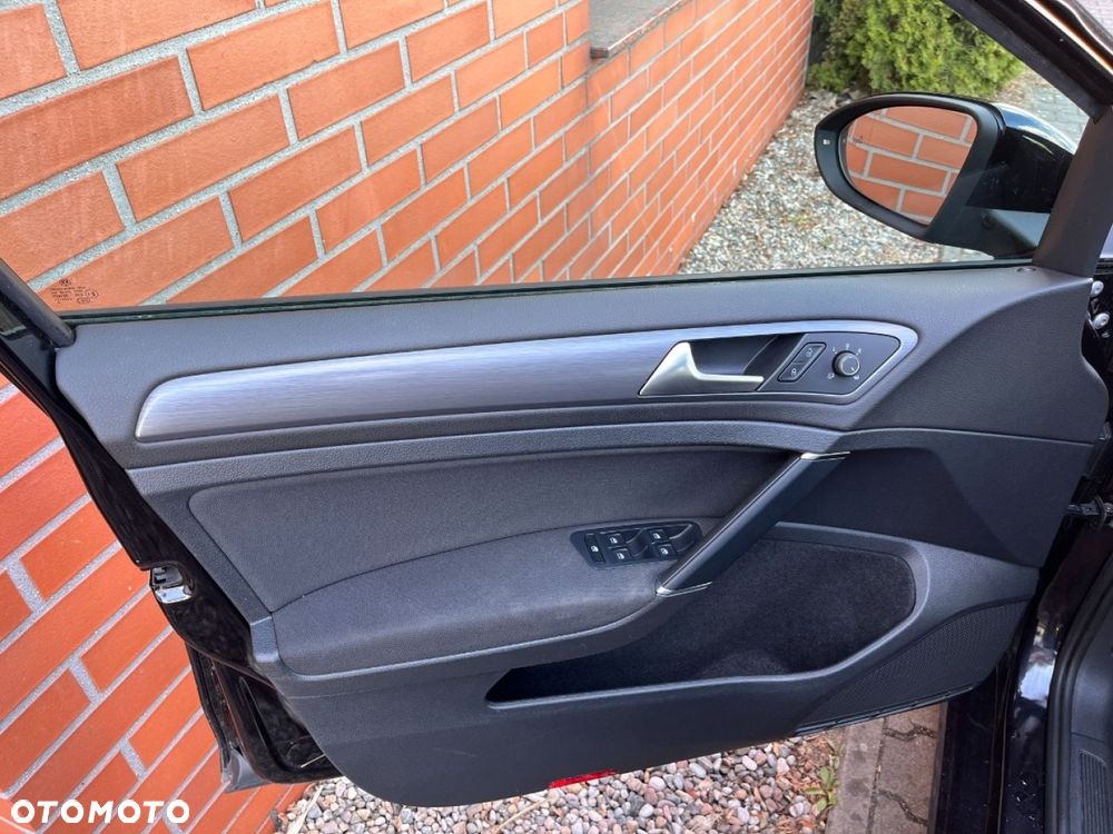 Volkswagen Golf Variant 2.0 TDI SCR Highline - 28