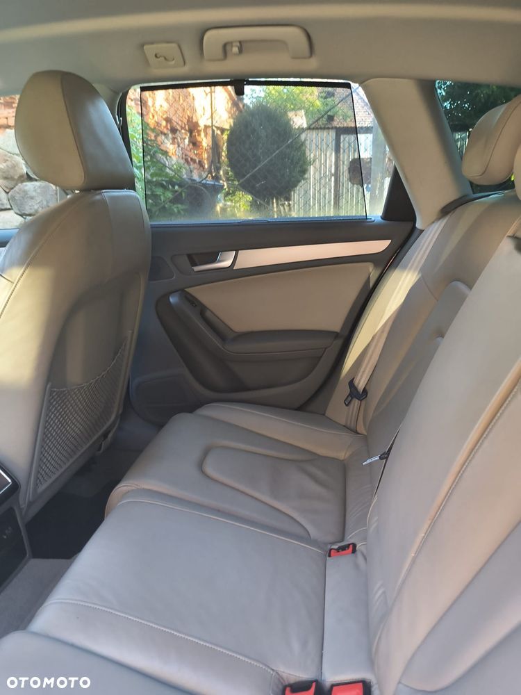 Audi A4 Avant - 8