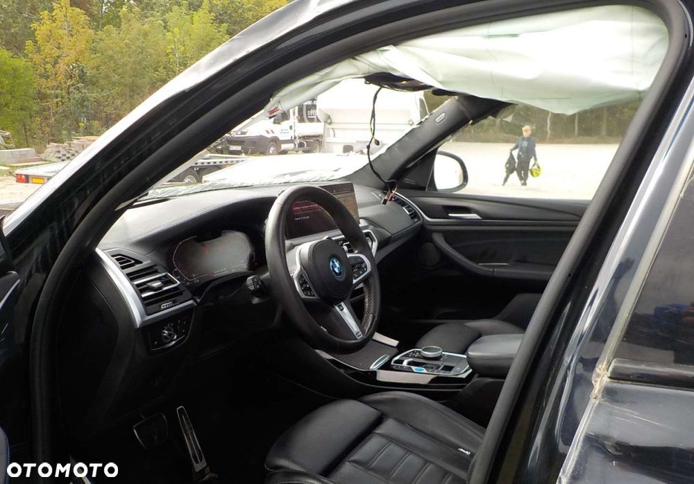 BMW iX3 - 22