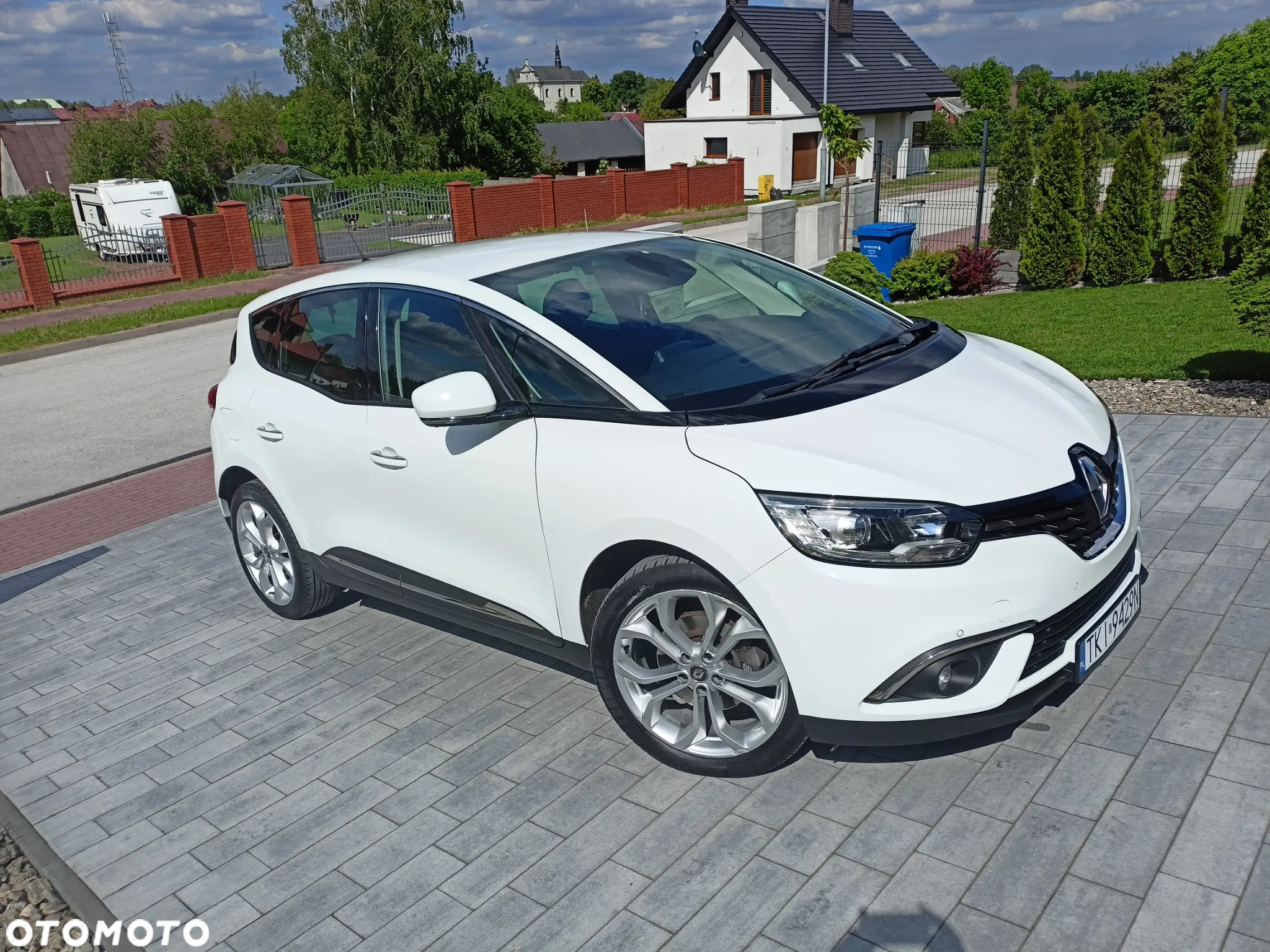 Renault Scenic 1.5 dCi Intens EDC - 6