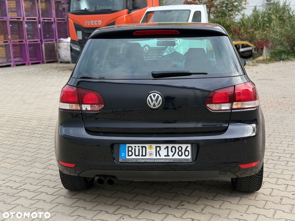 Volkswagen Golf 2010 photo 5