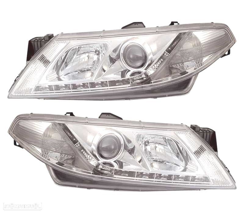 FARÓIS RENAULT LAGUNA 01-05 LUZ DIURNA LED FUNDO CROMADO - 1