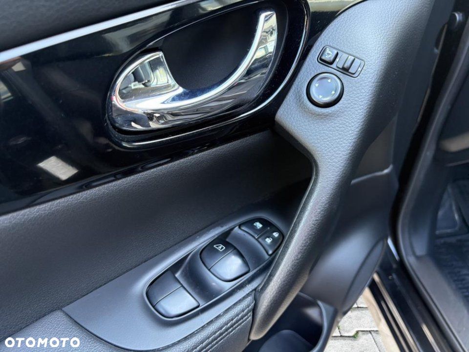 Nissan Qashqai - 12