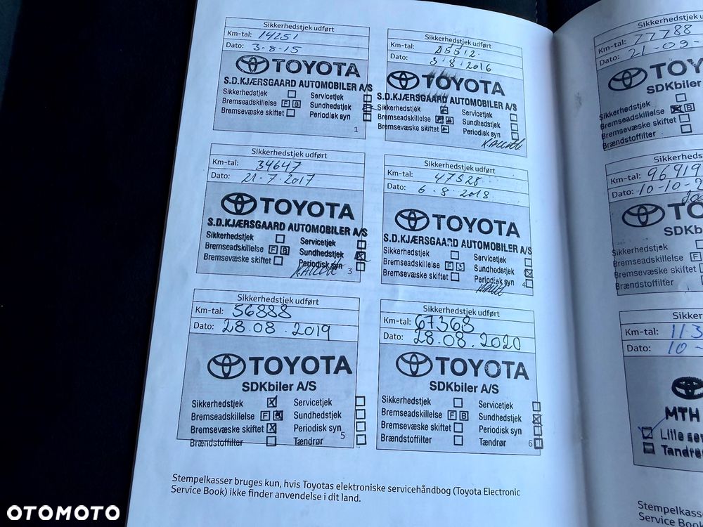 Toyota Avensis 1.8 Sol NAVI - 28