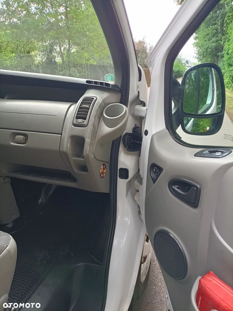 Opel Vivaro - 14