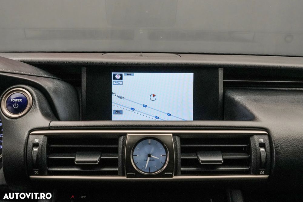 Lexus Seria IS 300h Executive - 20