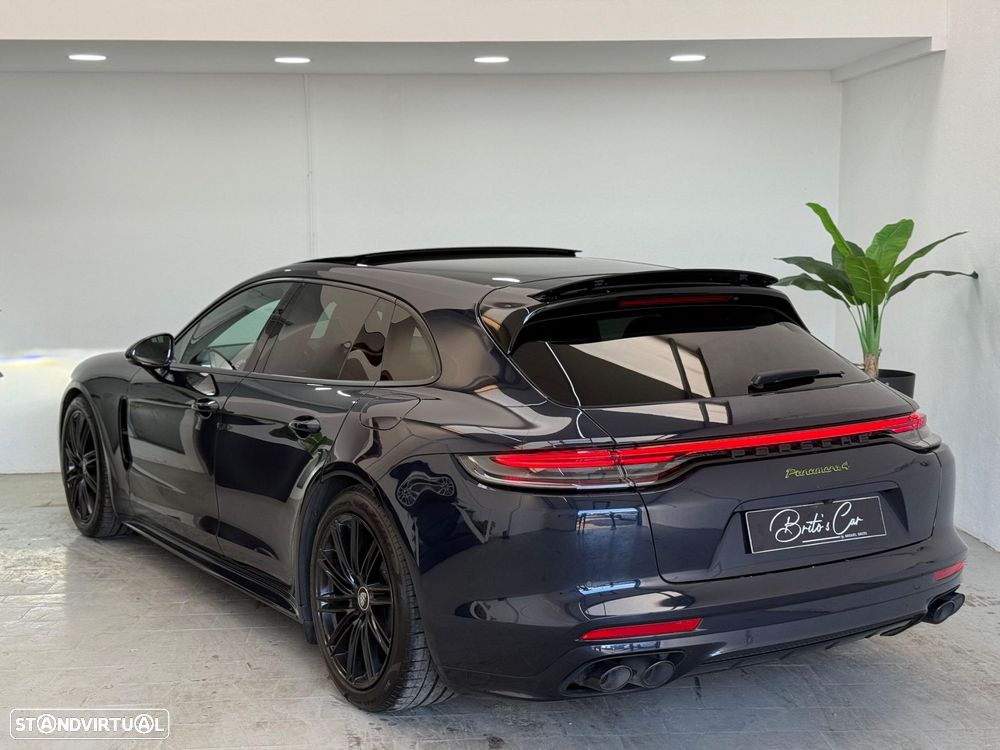 Porsche Panamera Sport Turismo 4 E-Hybrid - 4