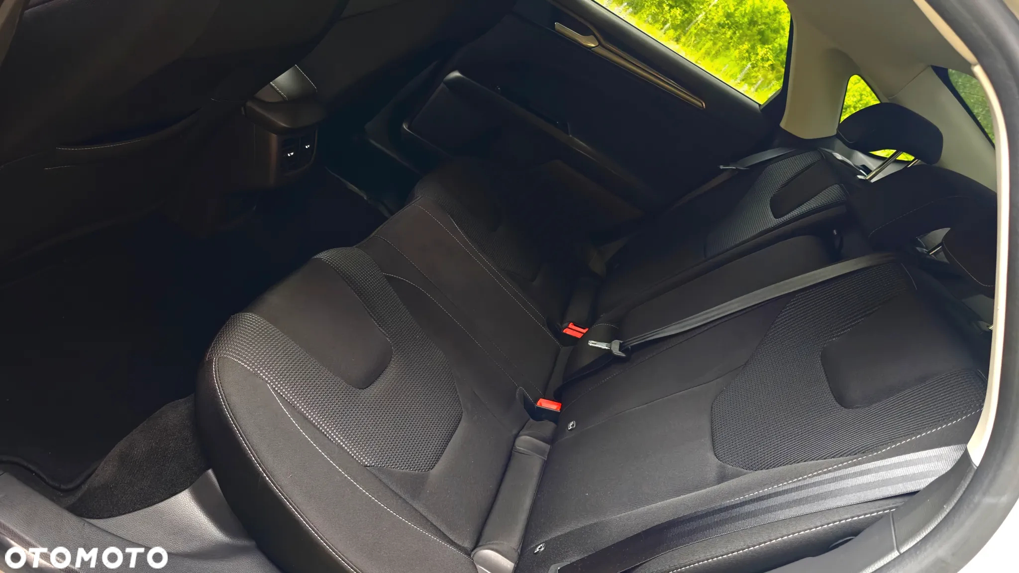 Ford Mondeo 2.0 Hybrid Titanium - 11