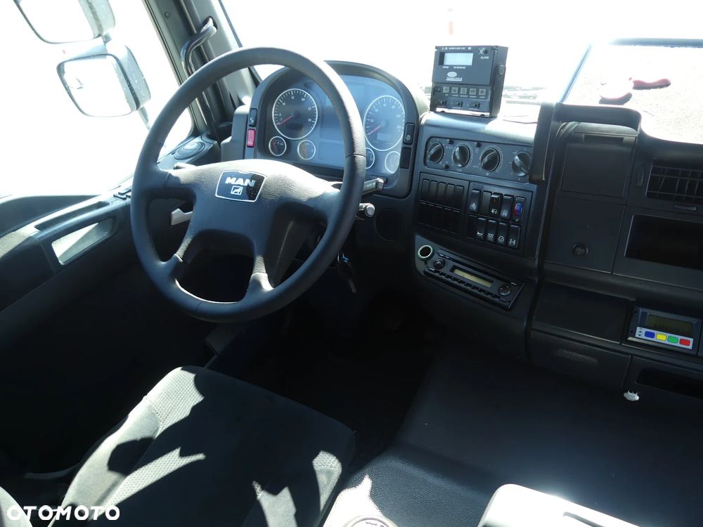 MAN TGM 18.290 / CHŁODNIA + WINDA / AUTOMAT / - 28