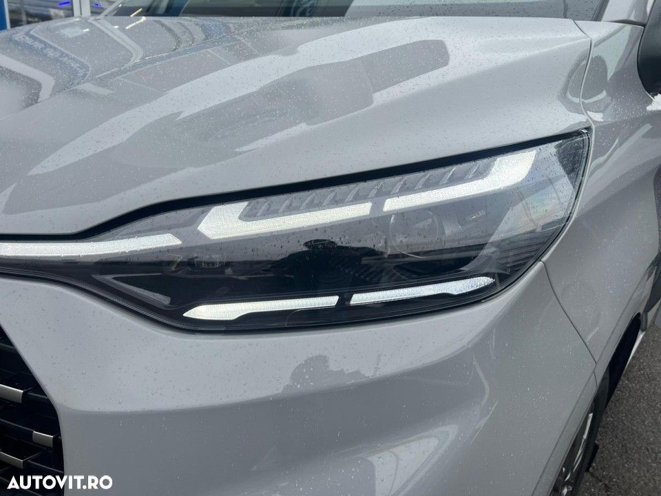 Ford Tourneo Custom - 7