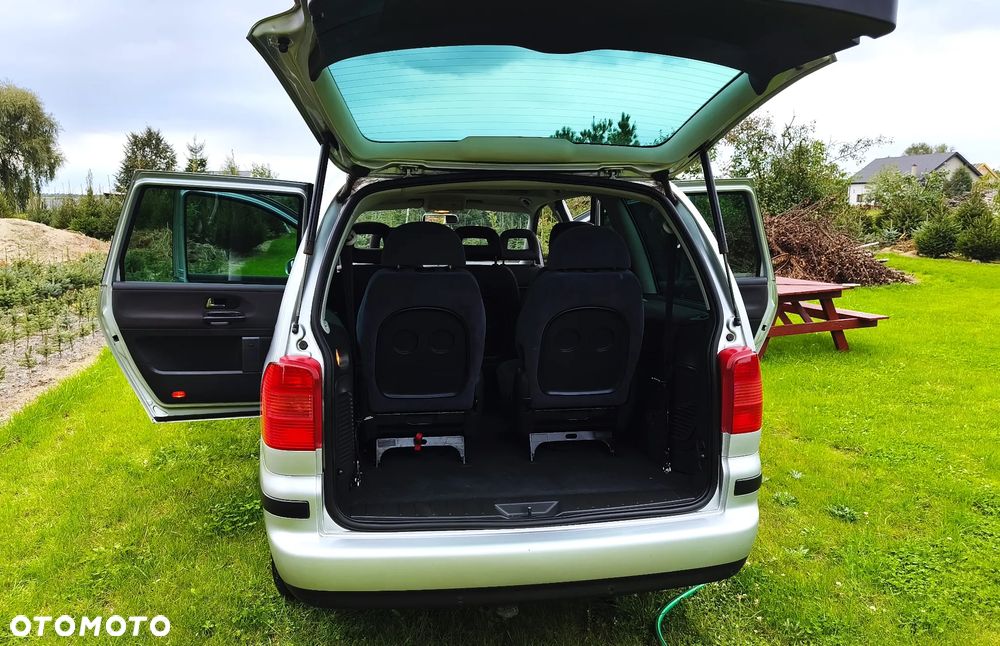 Seat Alhambra 2.0 TDI Reference - 11