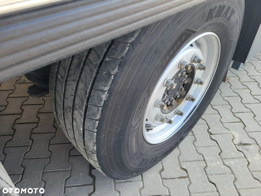 Schmitz Cargobull ThermoKing SLXi300; DOST; Uchwyty promowe, Paleciara - 6