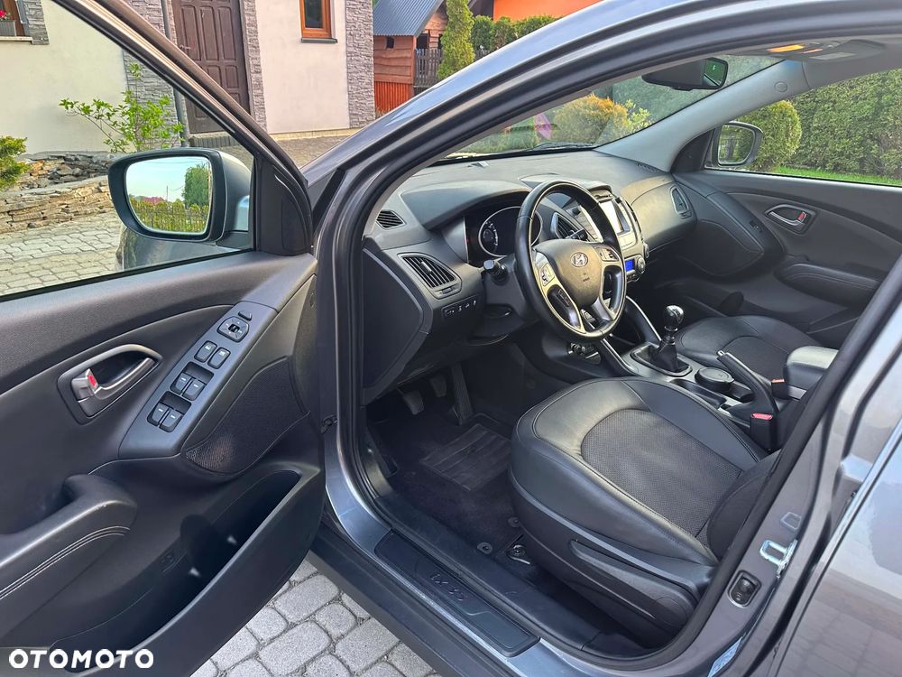 Hyundai ix35 2.0 CRDi 4WD Premium - 11