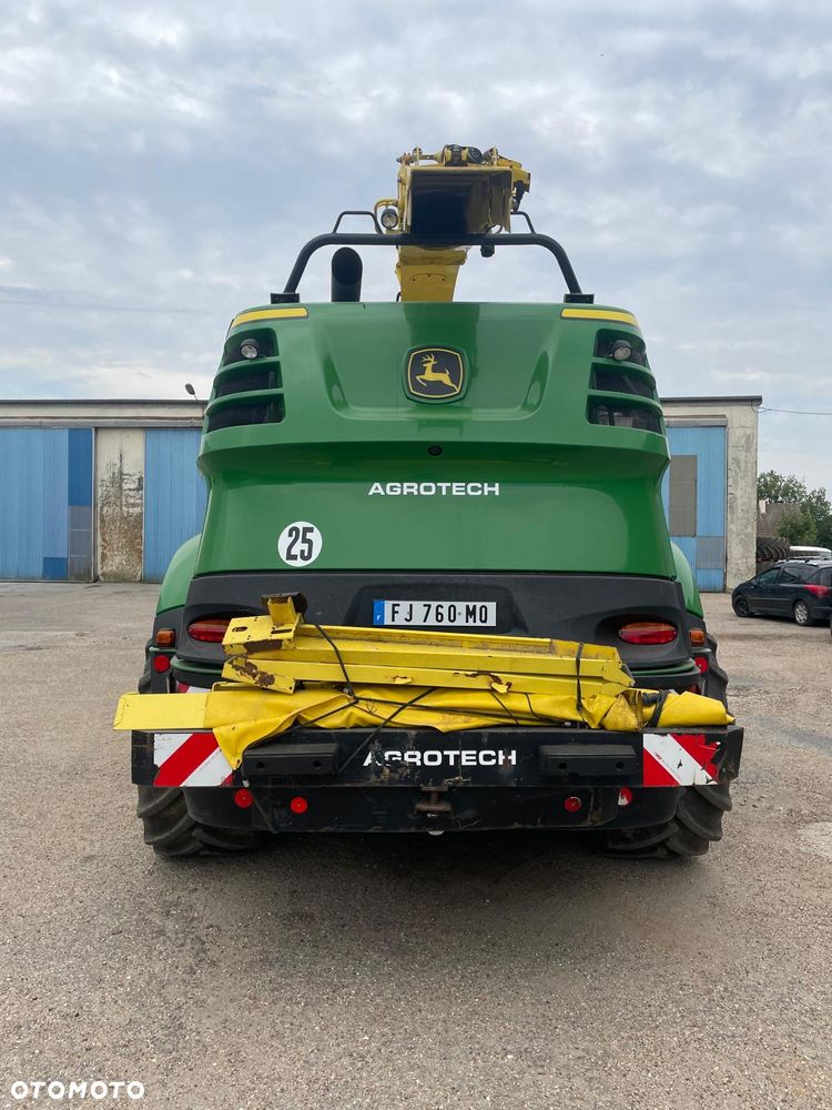 John Deere 8400 - 12