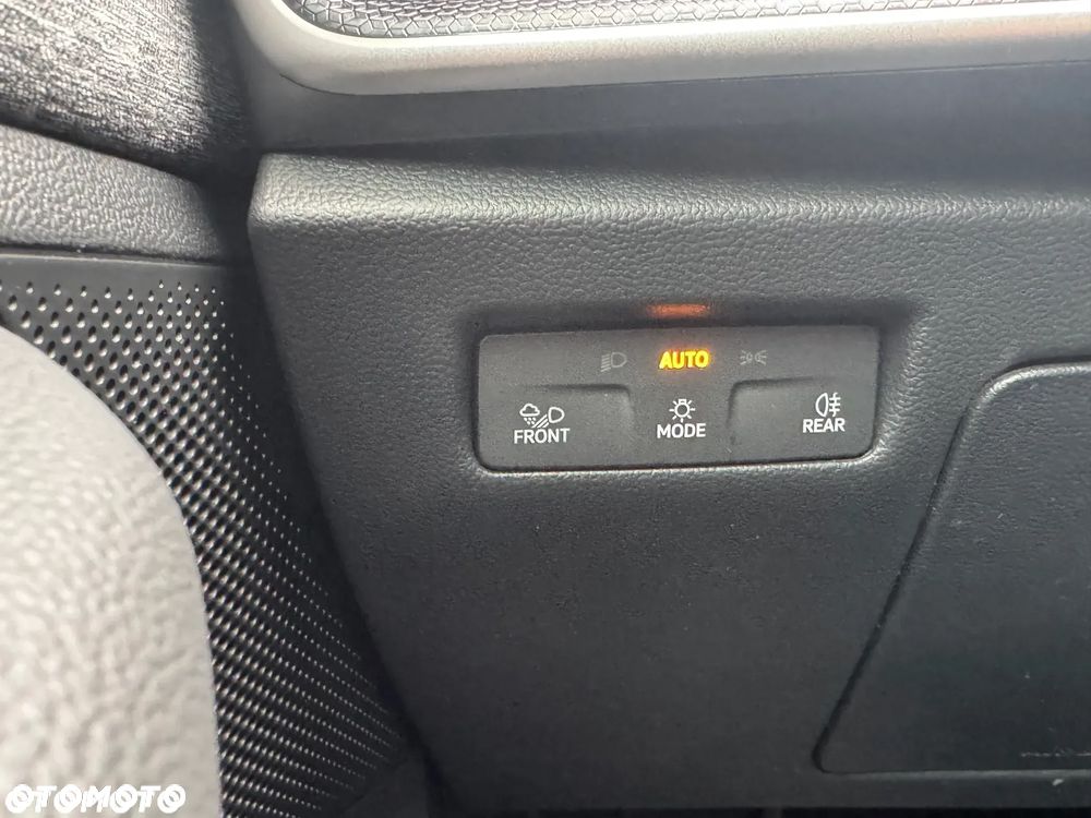 Skoda Superb 2.0 TDI SCR 4x4 Drive DSG - 18