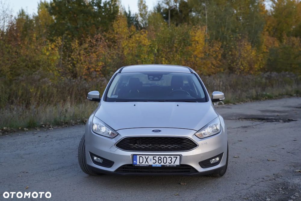 Ford Focus 1.5 TDCi SYNC Edition - 4