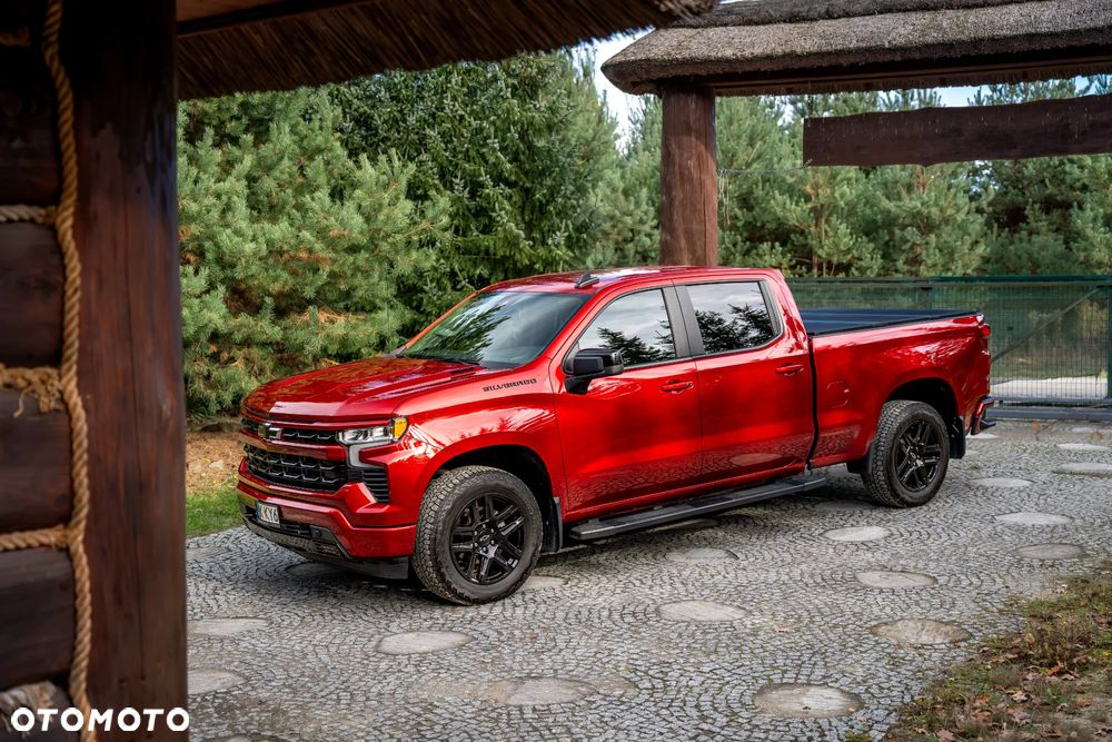 Chevrolet Silverado - 4