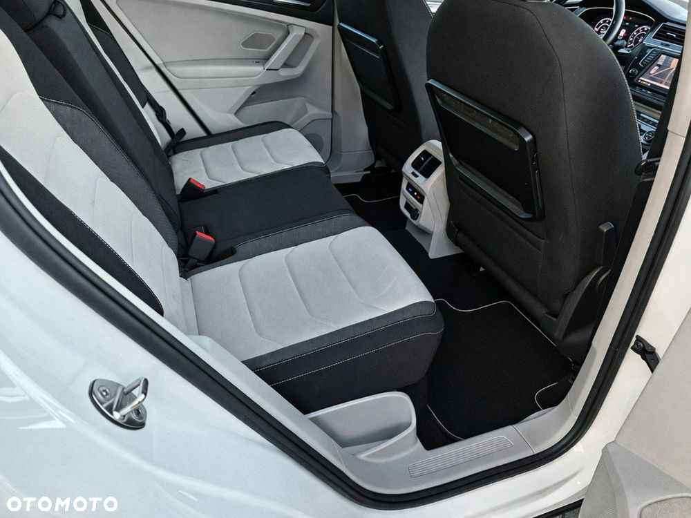 Volkswagen Tiguan - 16