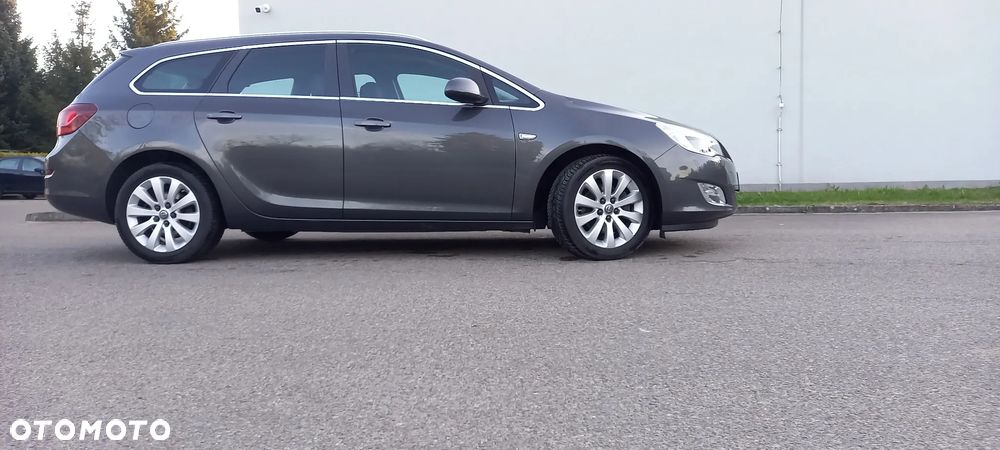 Opel Astra 1.7 CDTI DPF Cosmo - 26
