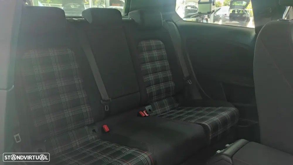 VW Golf 2.0 TSi GTi Performance - 21