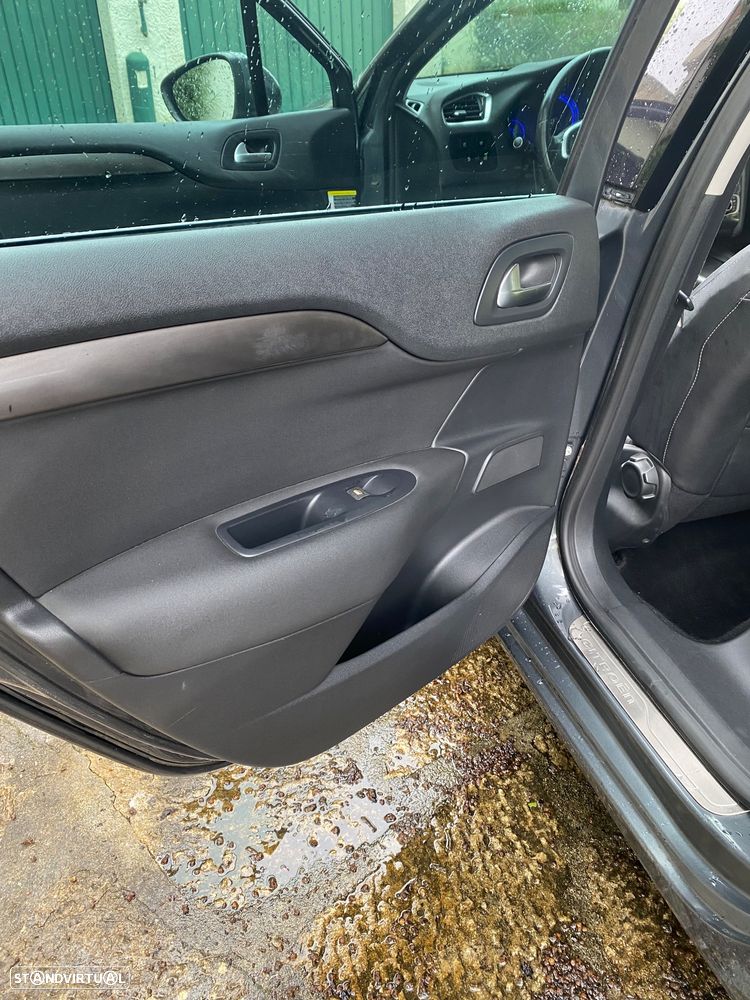 Citroën C4 1.6 e-HDi Exclusive CMP6 - 9