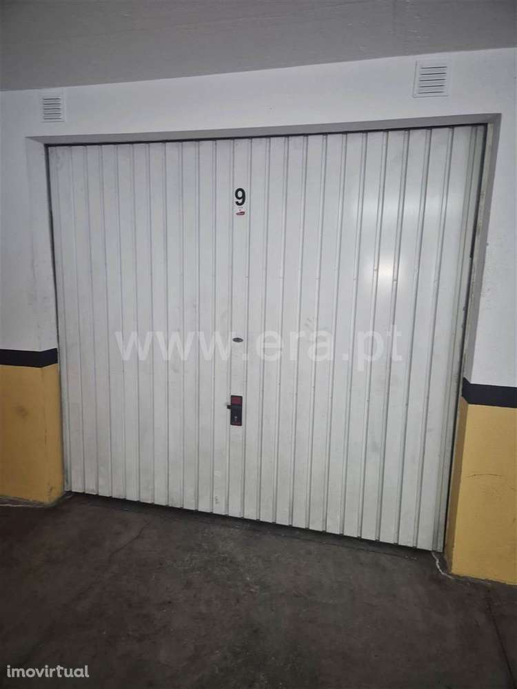 Garagem com 18m²; Paio Pires - Grande imagem: 2/3